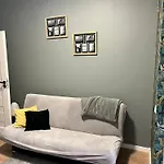 Apartament Cieplicka 20 *